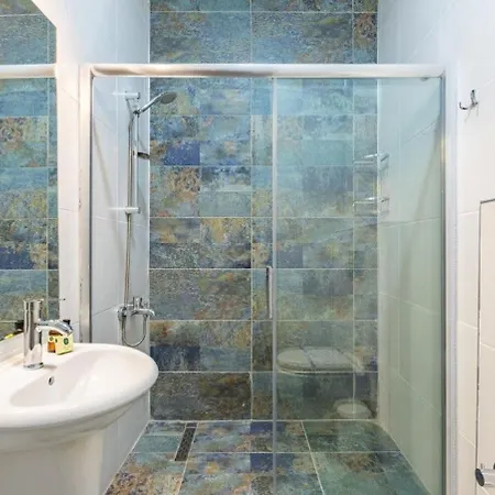 Апартаменты Beautiful Bright Cool Modern 1bd Balat Loft! #329 *