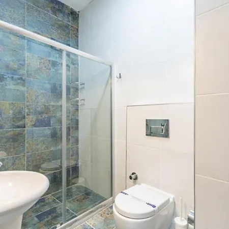 Beautiful Bright Cool Modern 1bd Balat Loft! #329 *