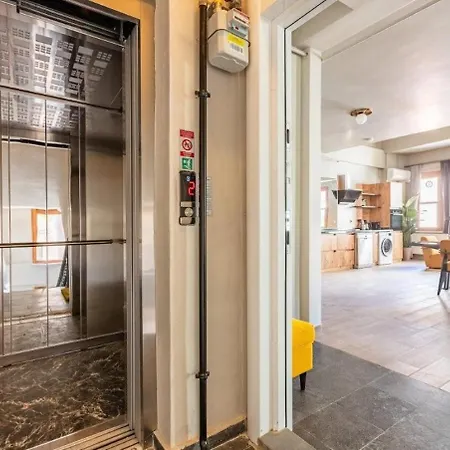 Beautiful Bright Cool Modern 1bd Balat Loft! #329 Isztambul