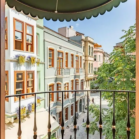 Apartman Beautiful Bright Cool Modern 1bd Balat Loft! #329